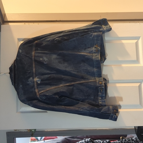 Woman's Jean jacket - Picture 2 of 4